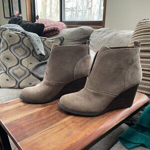 Lucky Brand Suede Platform Boots